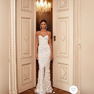 Alamour the Label Dress